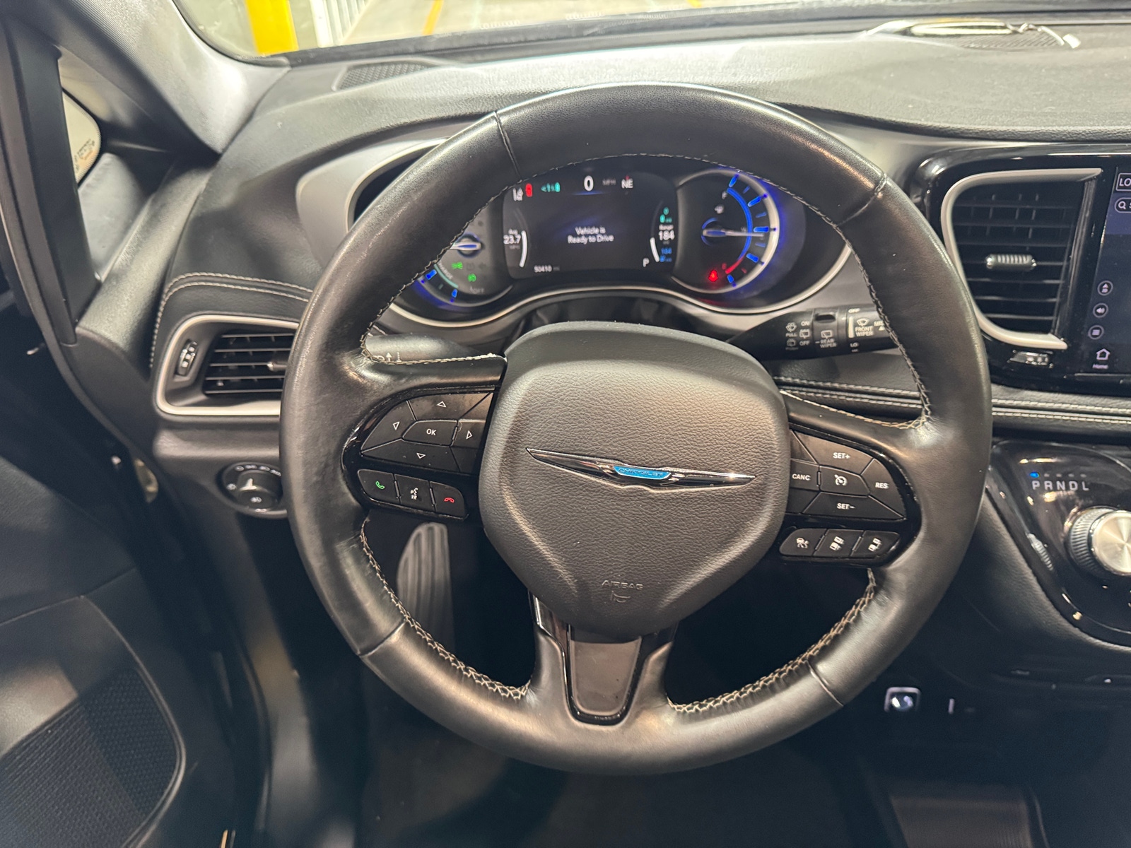 Thumbnail: 2021 Chrysler Pacifica - 4