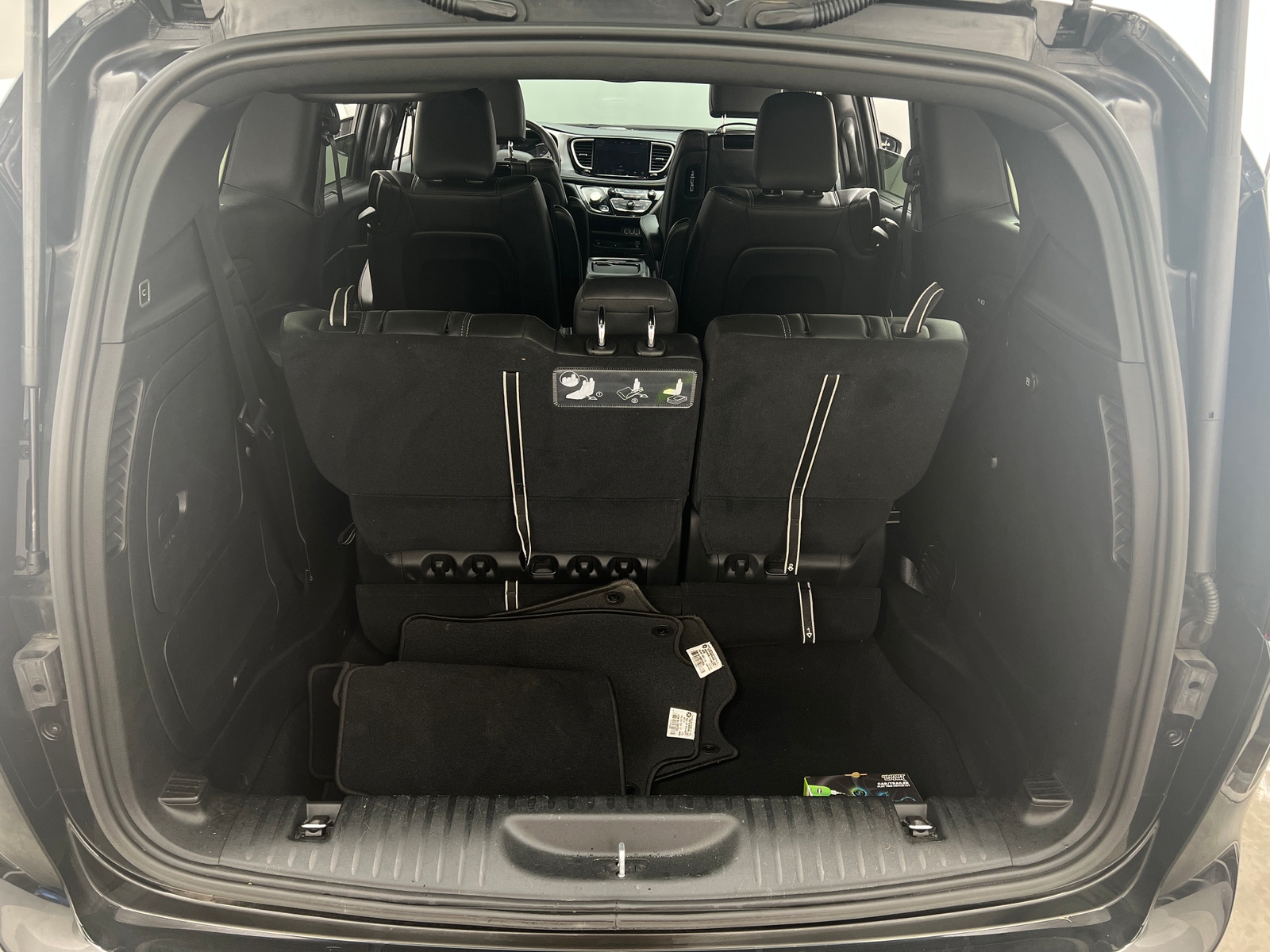 Thumbnail: 2021 Chrysler Pacifica - 6