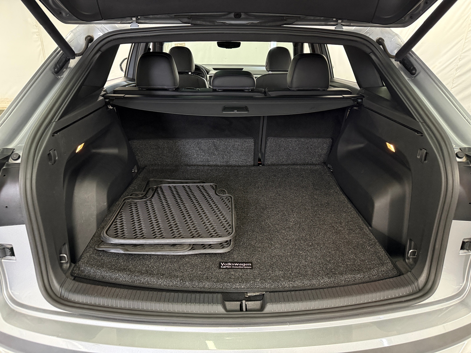 Thumbnail: 2021 Volkswagen Atlas - 6