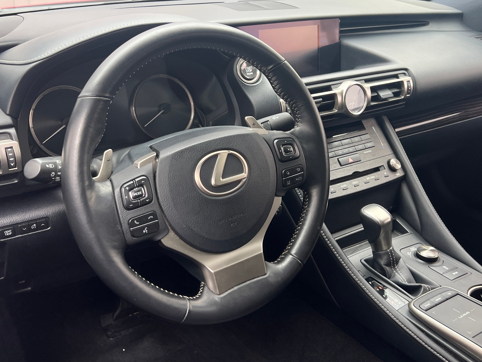 Thumbnail: 2019 Lexus RC - 3