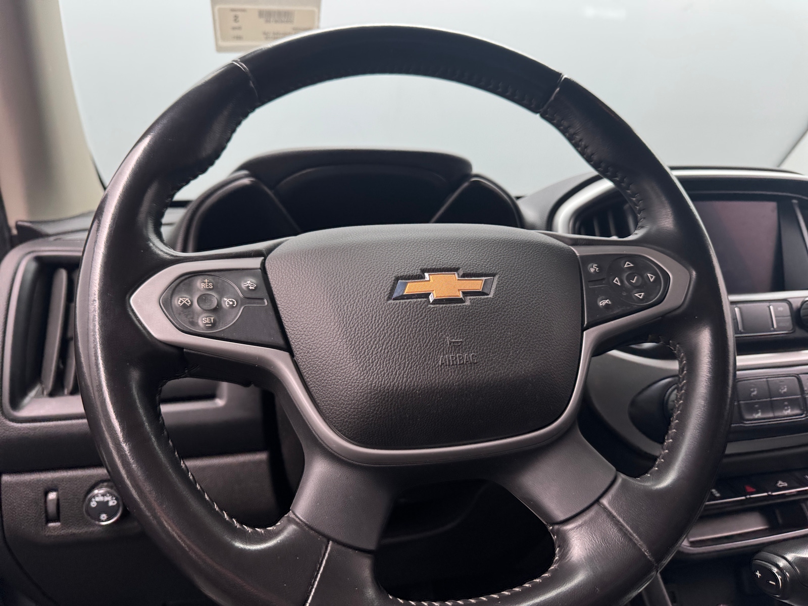 Thumbnail: 2021 Chevrolet Colorado - 5