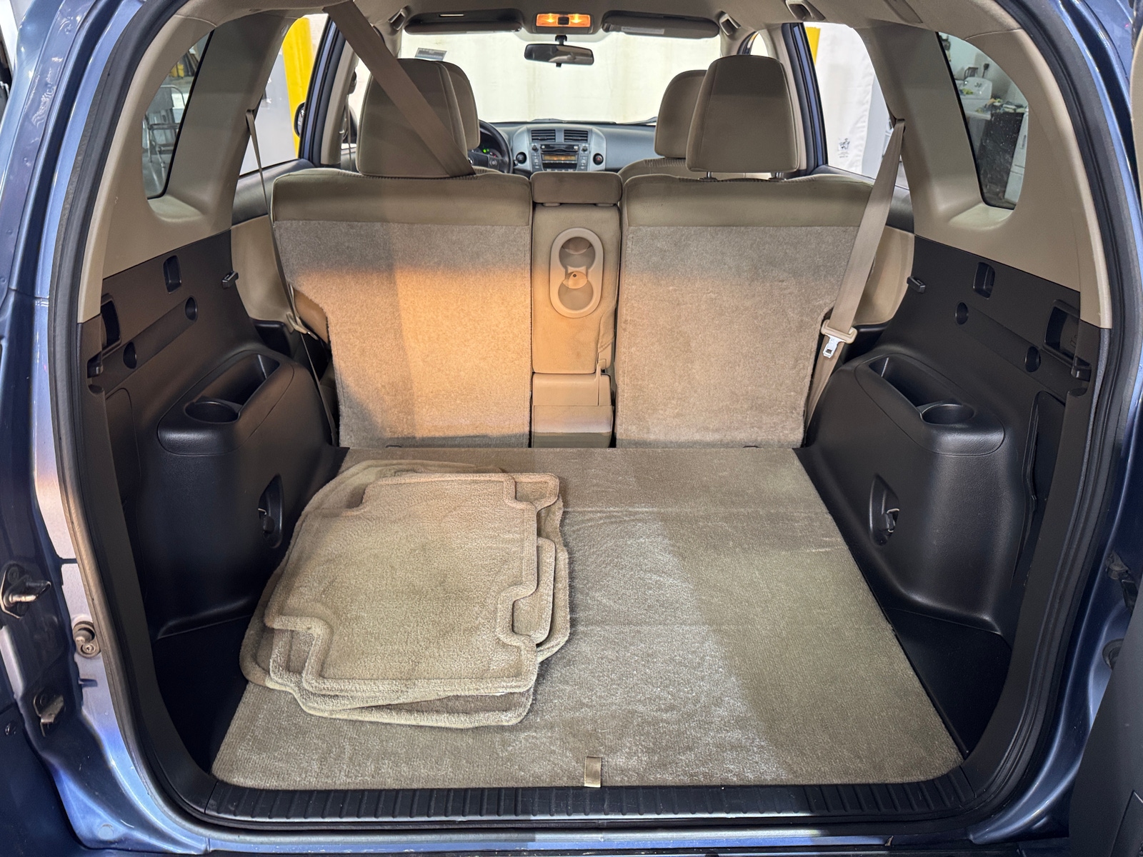 Thumbnail: 2011 Toyota RAV4 - 7