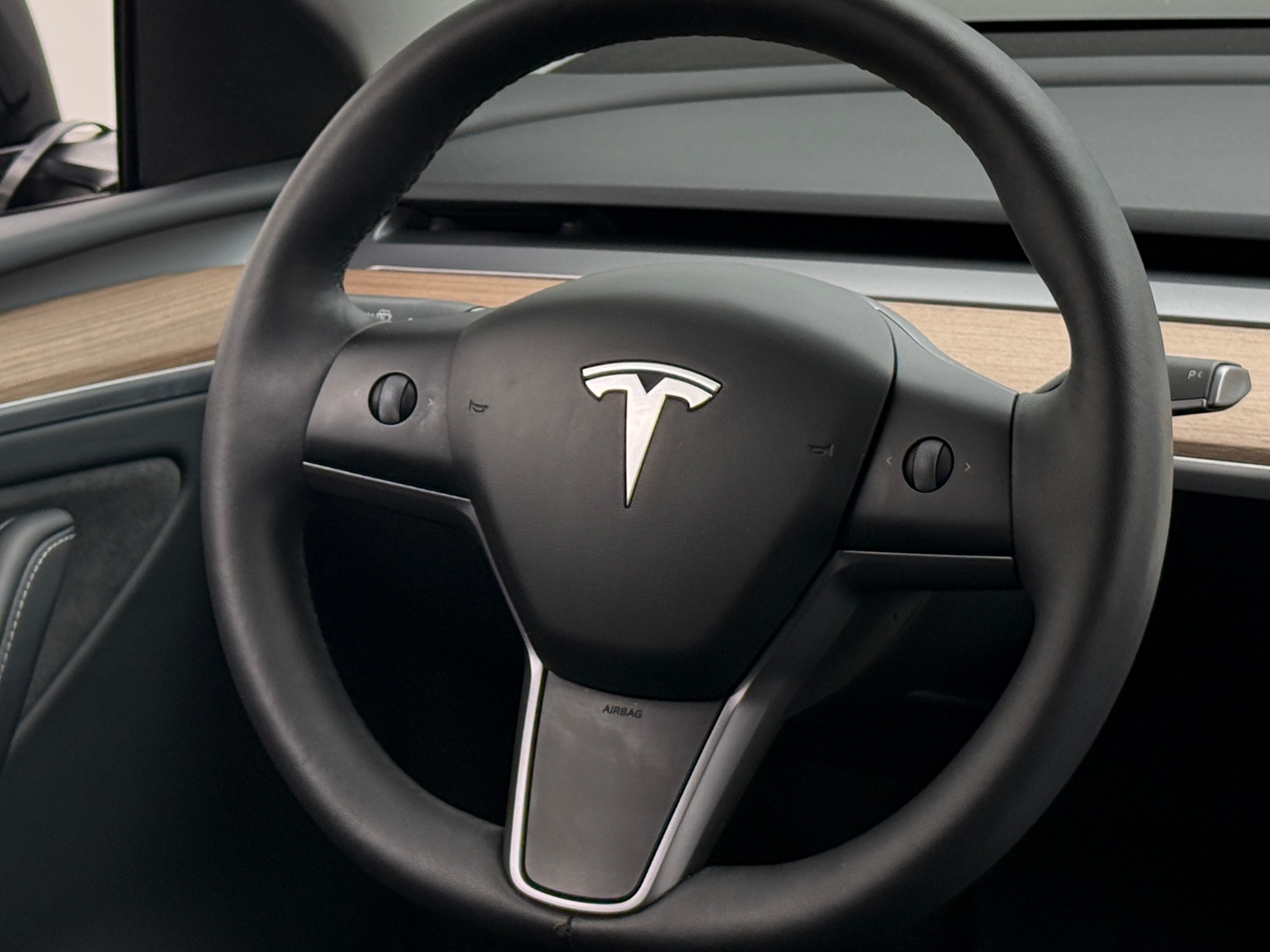 Thumbnail: 2024 Tesla Model Y - 4