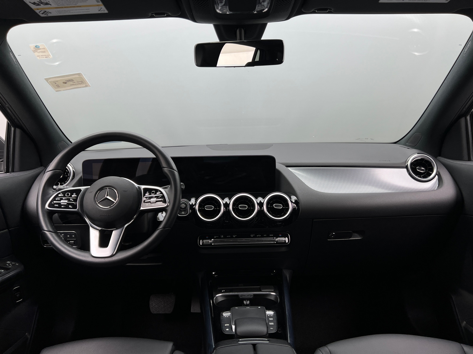 Thumbnail: 2022 Mercedes-Benz GLA - 2