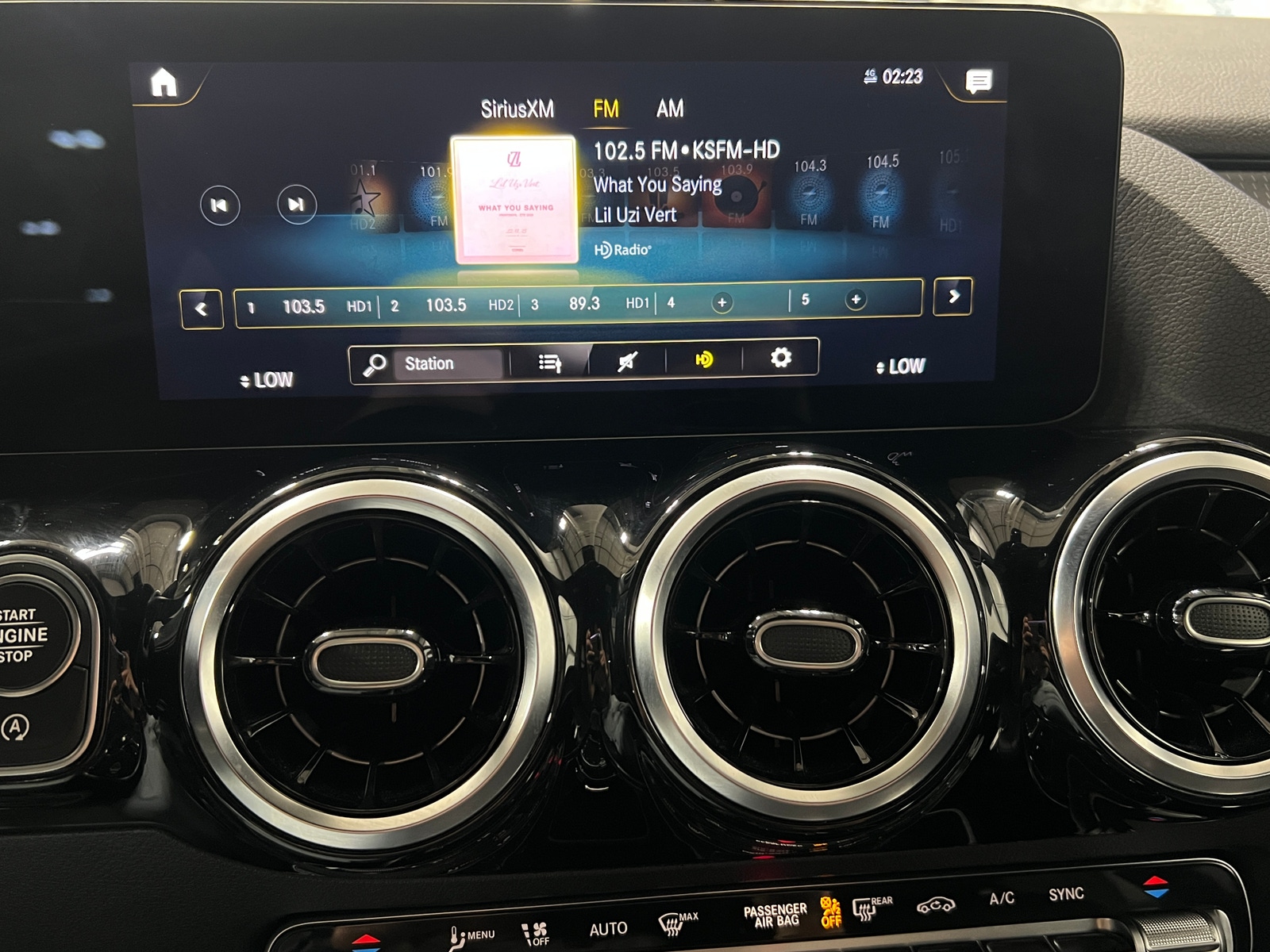 Thumbnail: 2022 Mercedes-Benz GLA - 3