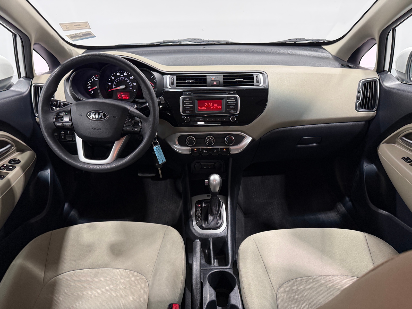 Thumbnail: 2016 Kia Rio - 3