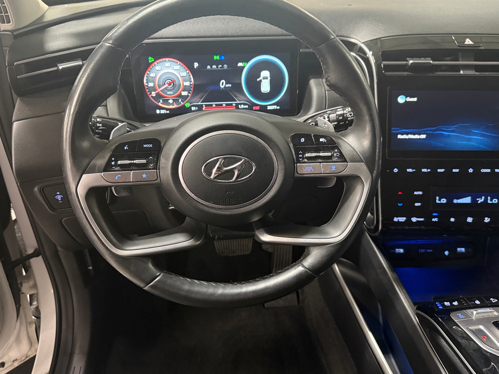 Thumbnail: 2022 Hyundai Tucson - 4