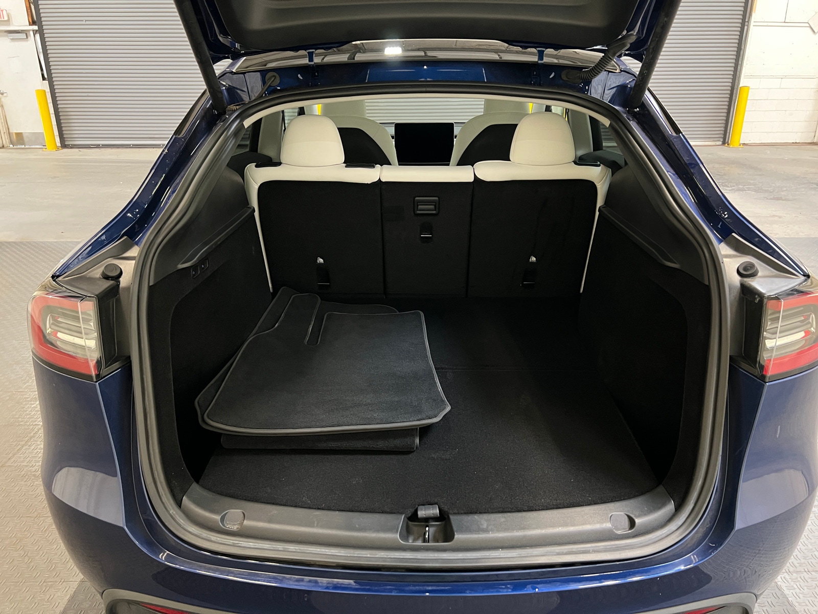 Thumbnail: 2023 Tesla Model Y - 6