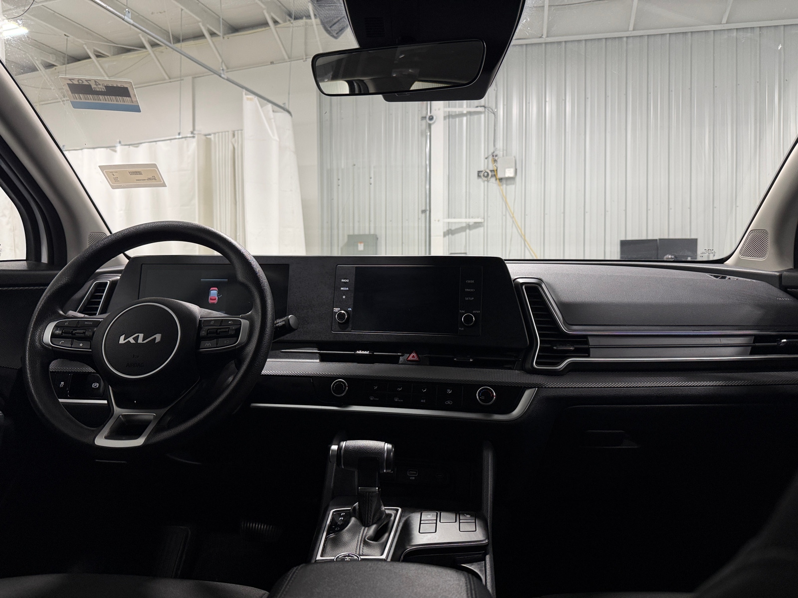 Thumbnail: 2025 Kia Sportage - 3