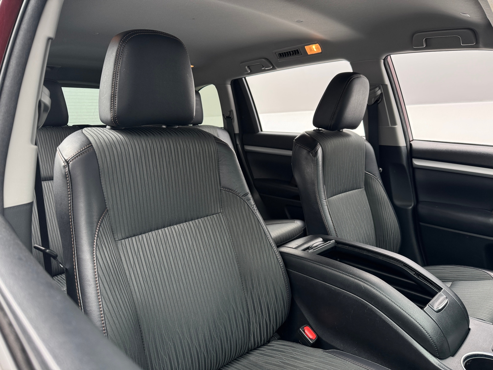 Thumbnail: 2018 Toyota Highlander - 2