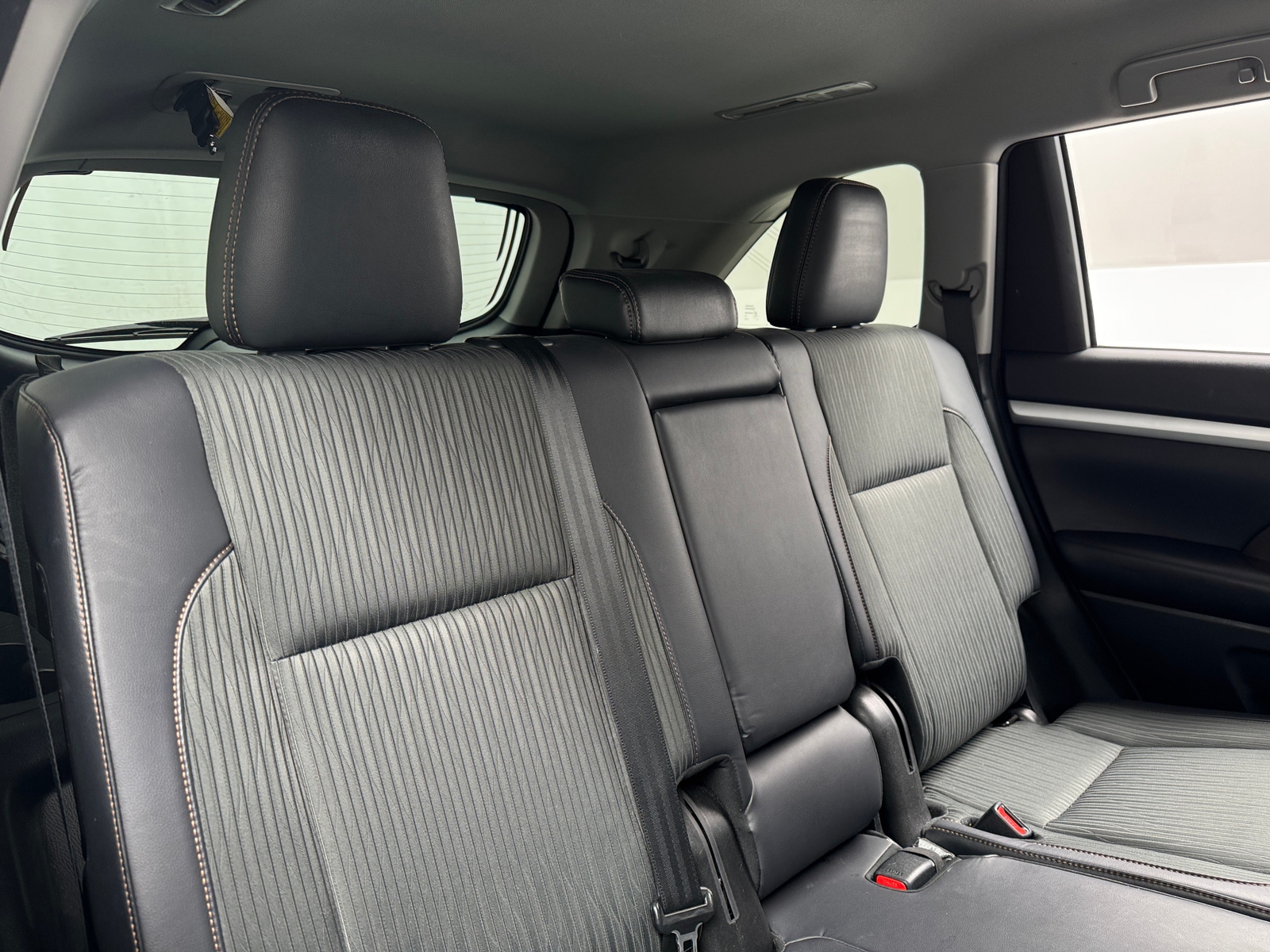 Thumbnail: 2018 Toyota Highlander - 6