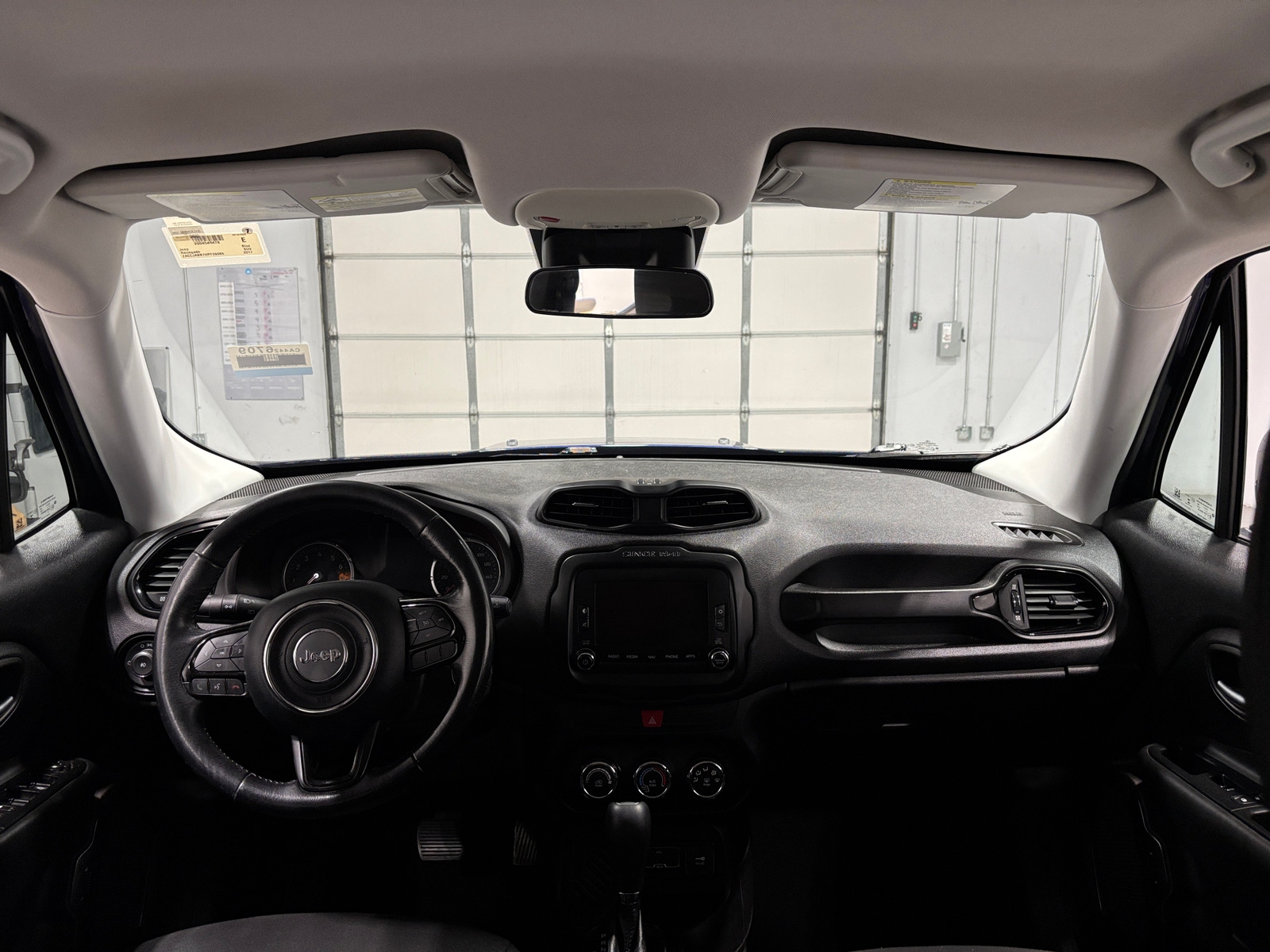 Thumbnail: 2017 Jeep Renegade - 3