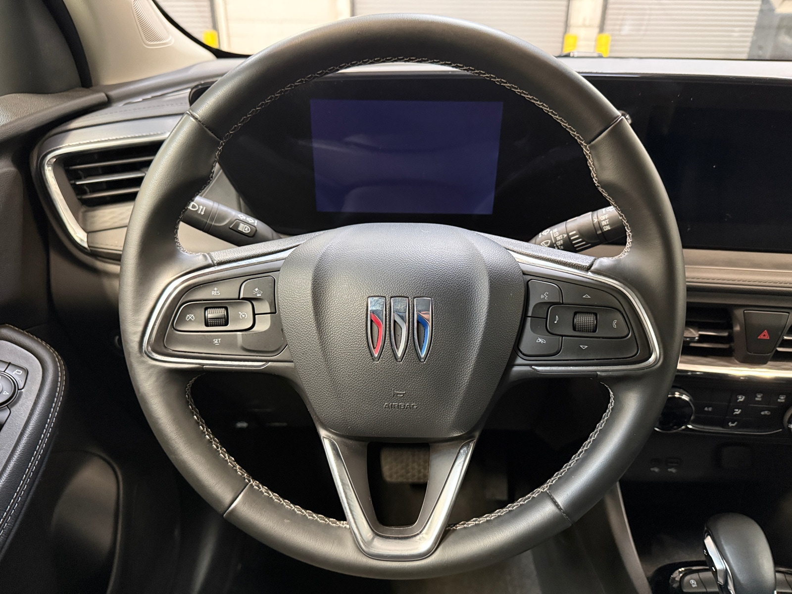 Thumbnail: 2025 Buick Encore GX - 4