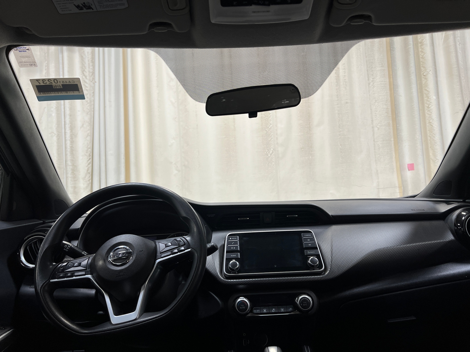 Thumbnail: 2018 Nissan Kicks - 3