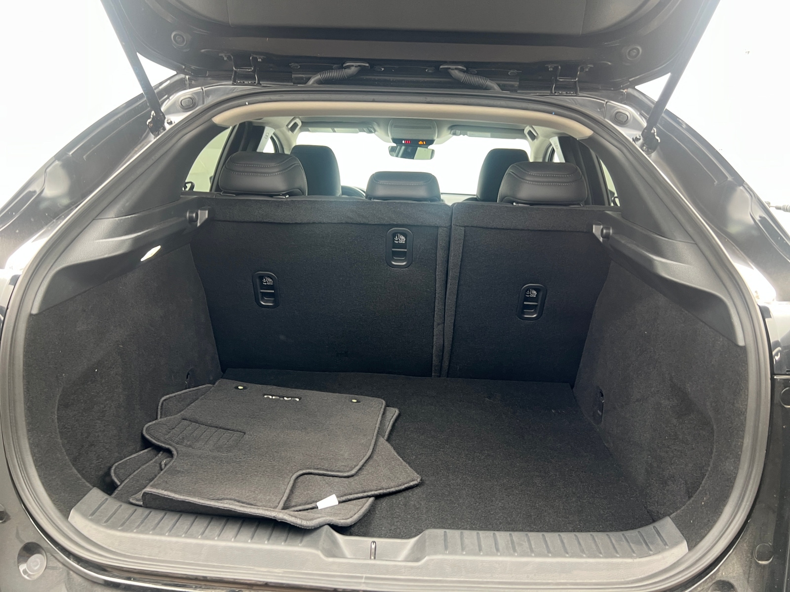 Thumbnail: 2025 Mazda CX-30 - 6