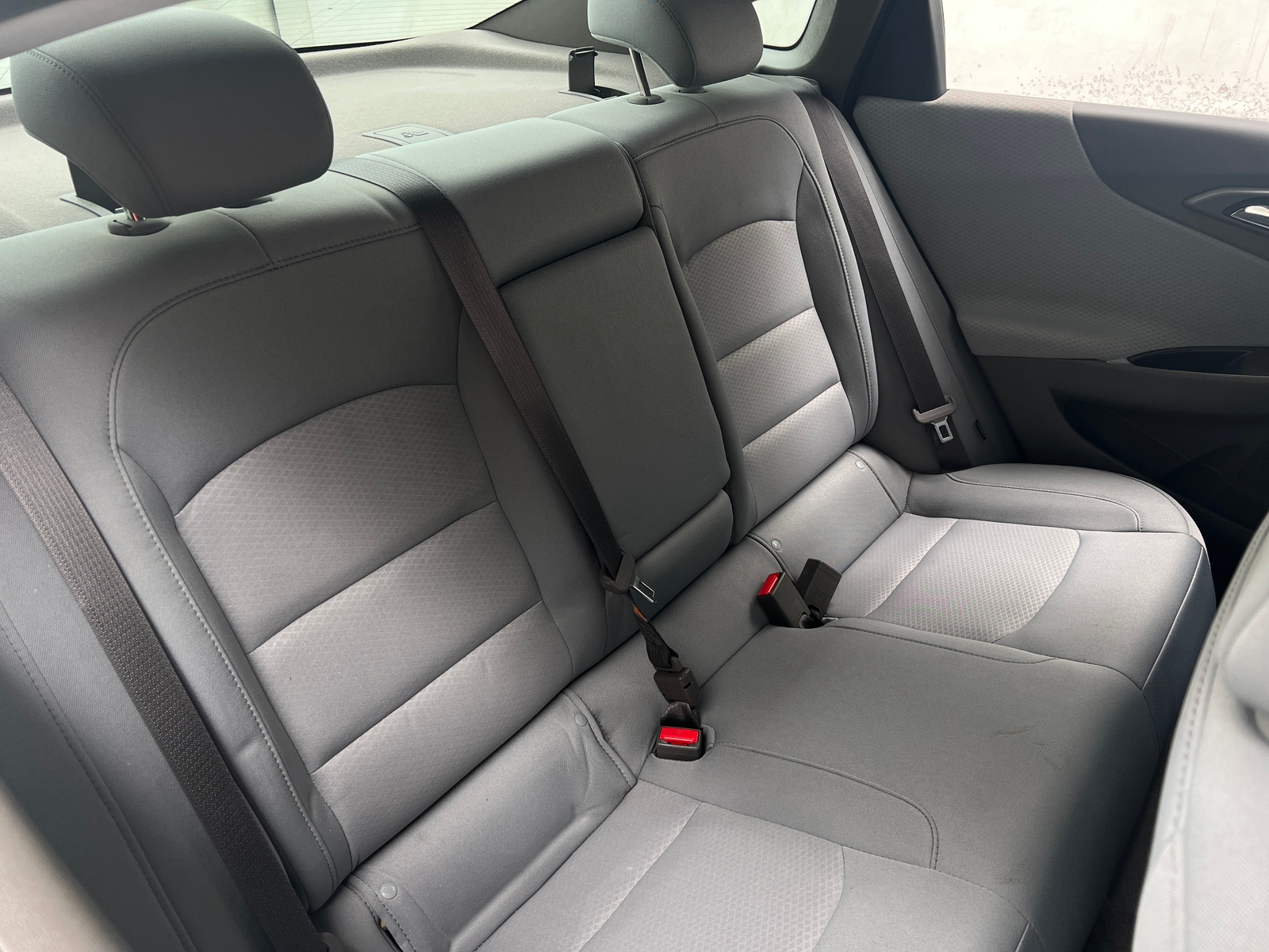 Thumbnail: 2017 Chevrolet Malibu - 6