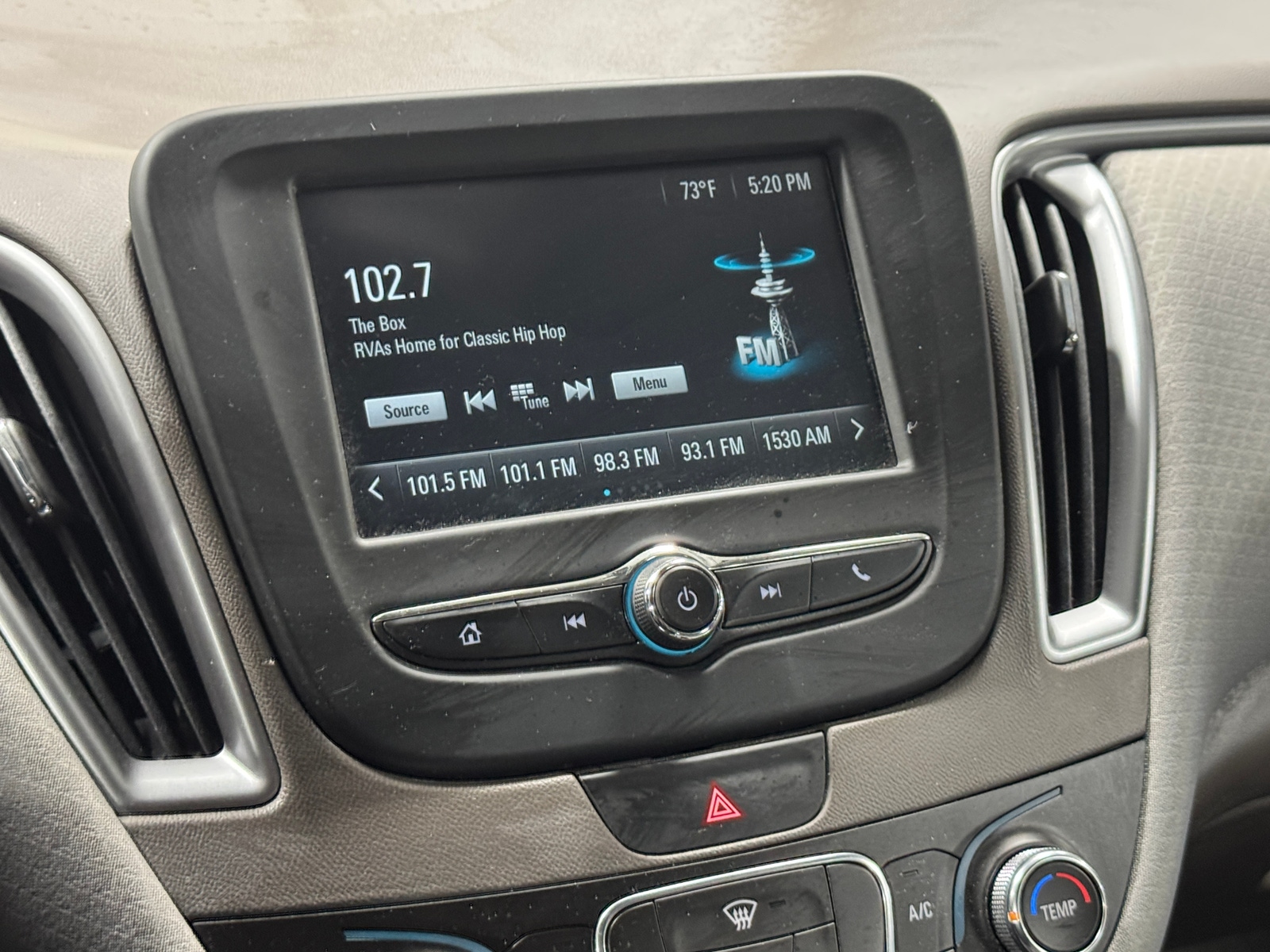 Thumbnail: 2017 Chevrolet Malibu - 4