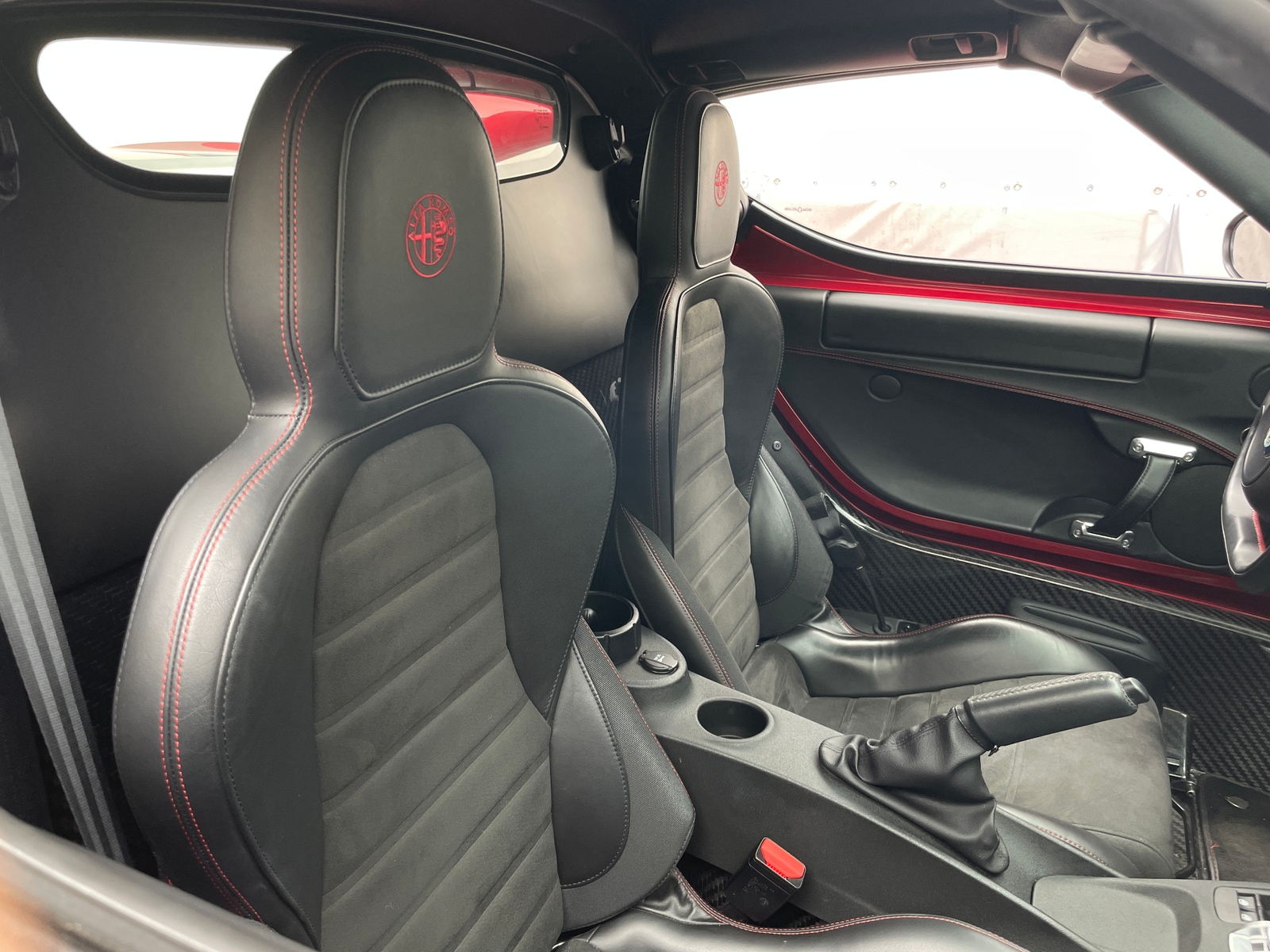 Thumbnail: 2016 Alfa Romeo 4C - 2