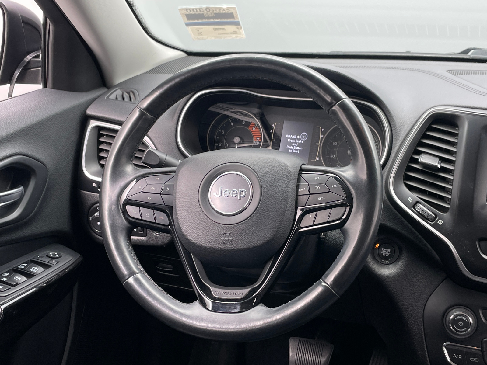 Thumbnail: 2019 Jeep Cherokee - 5