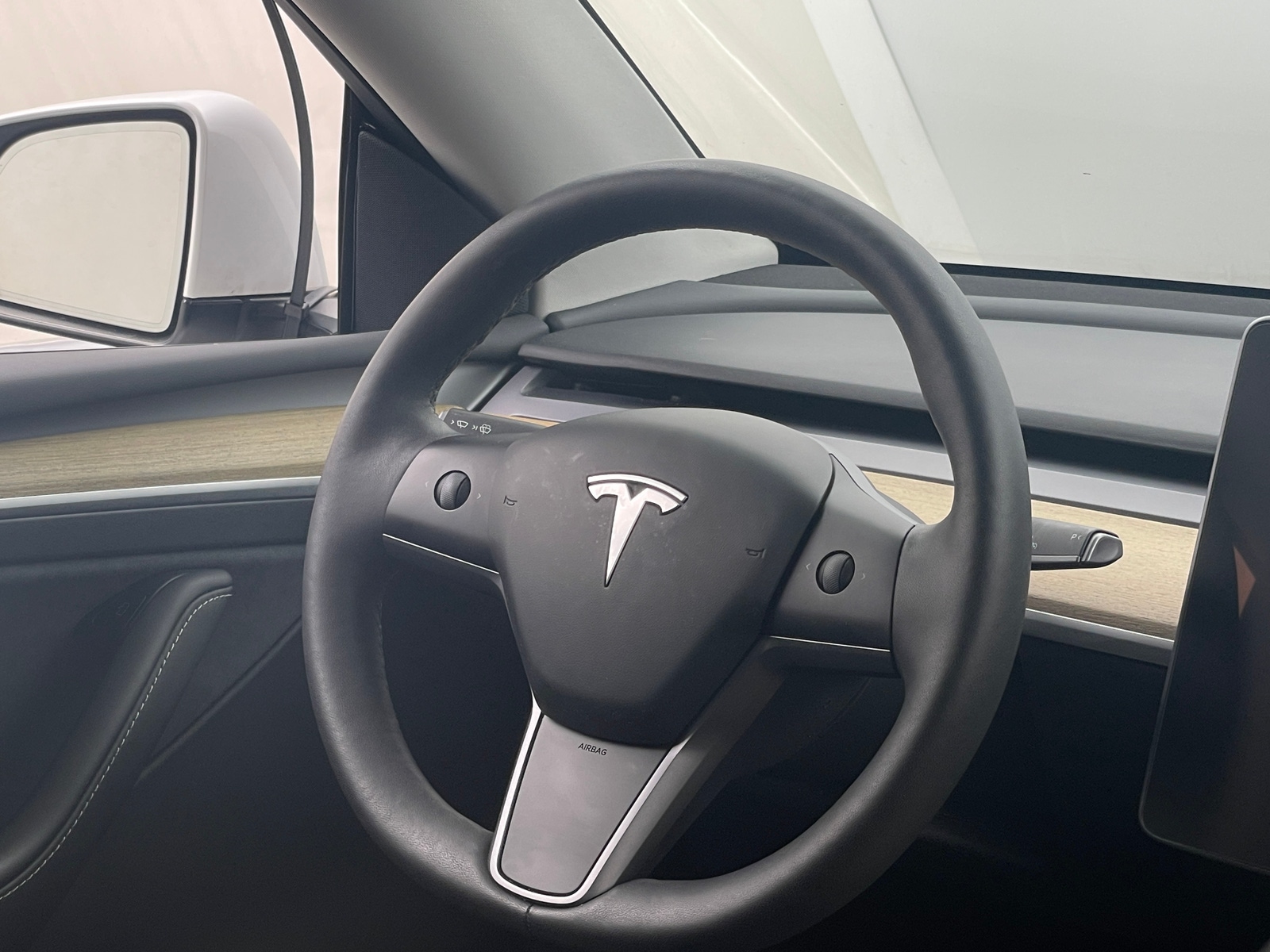 Thumbnail: 2023 Tesla Model Y - 4