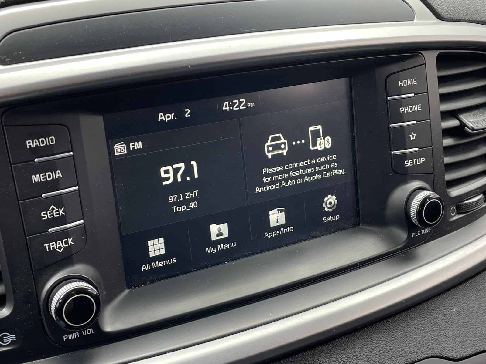 Thumbnail: 2019 Kia Sorento - 4