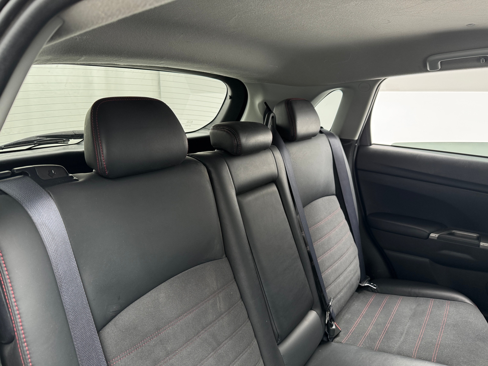 Thumbnail: 2023 Mitsubishi Outlander Sport - 5