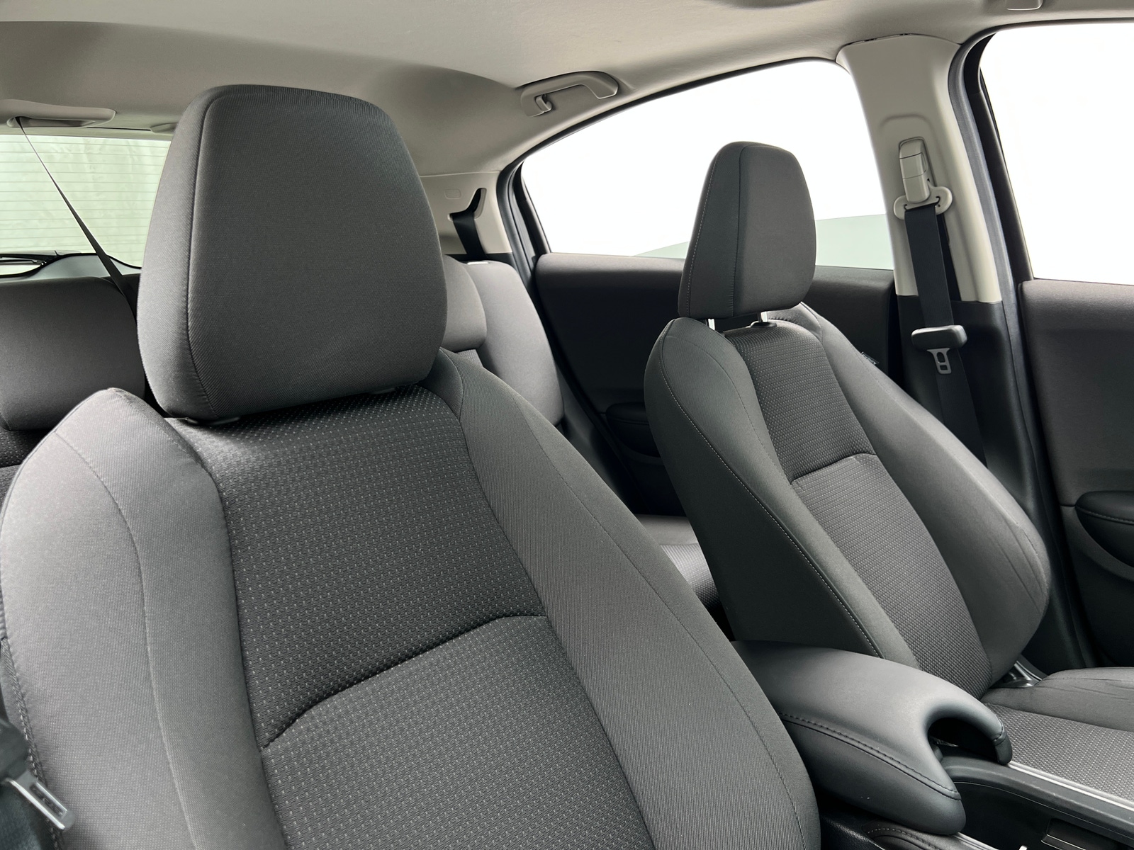 Thumbnail: 2019 Honda HR-V - 2