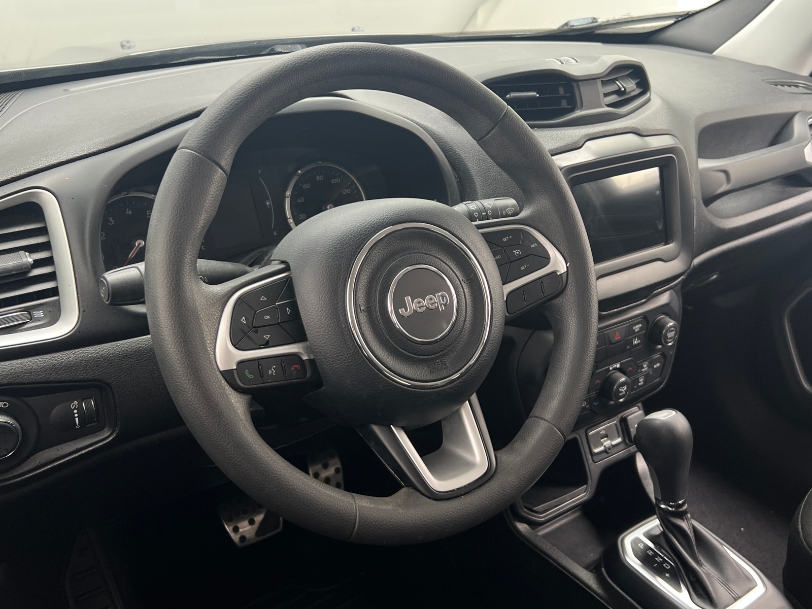 Thumbnail: 2021 Jeep Renegade - 5