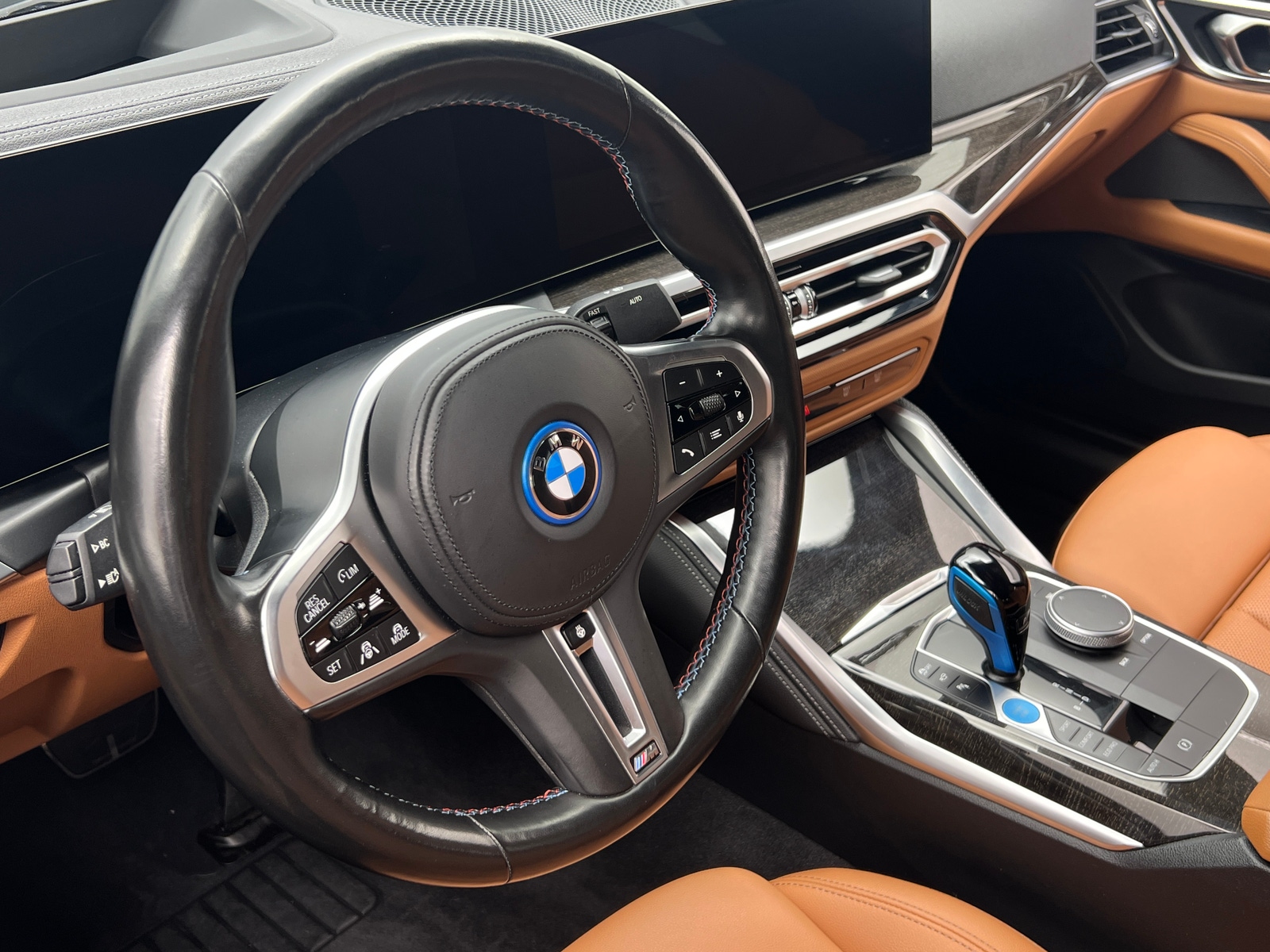 Thumbnail: 2023 BMW i4 - 4