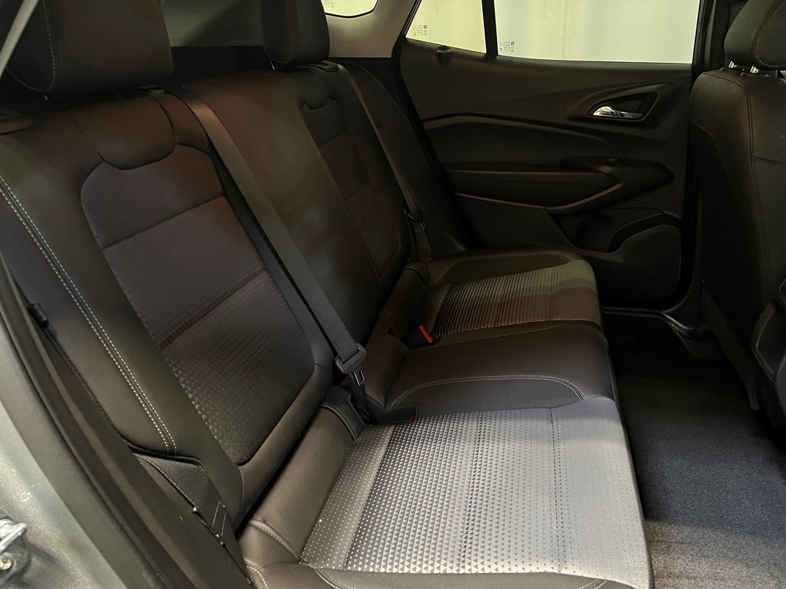 Thumbnail: 2025 Chevrolet Trax - 6