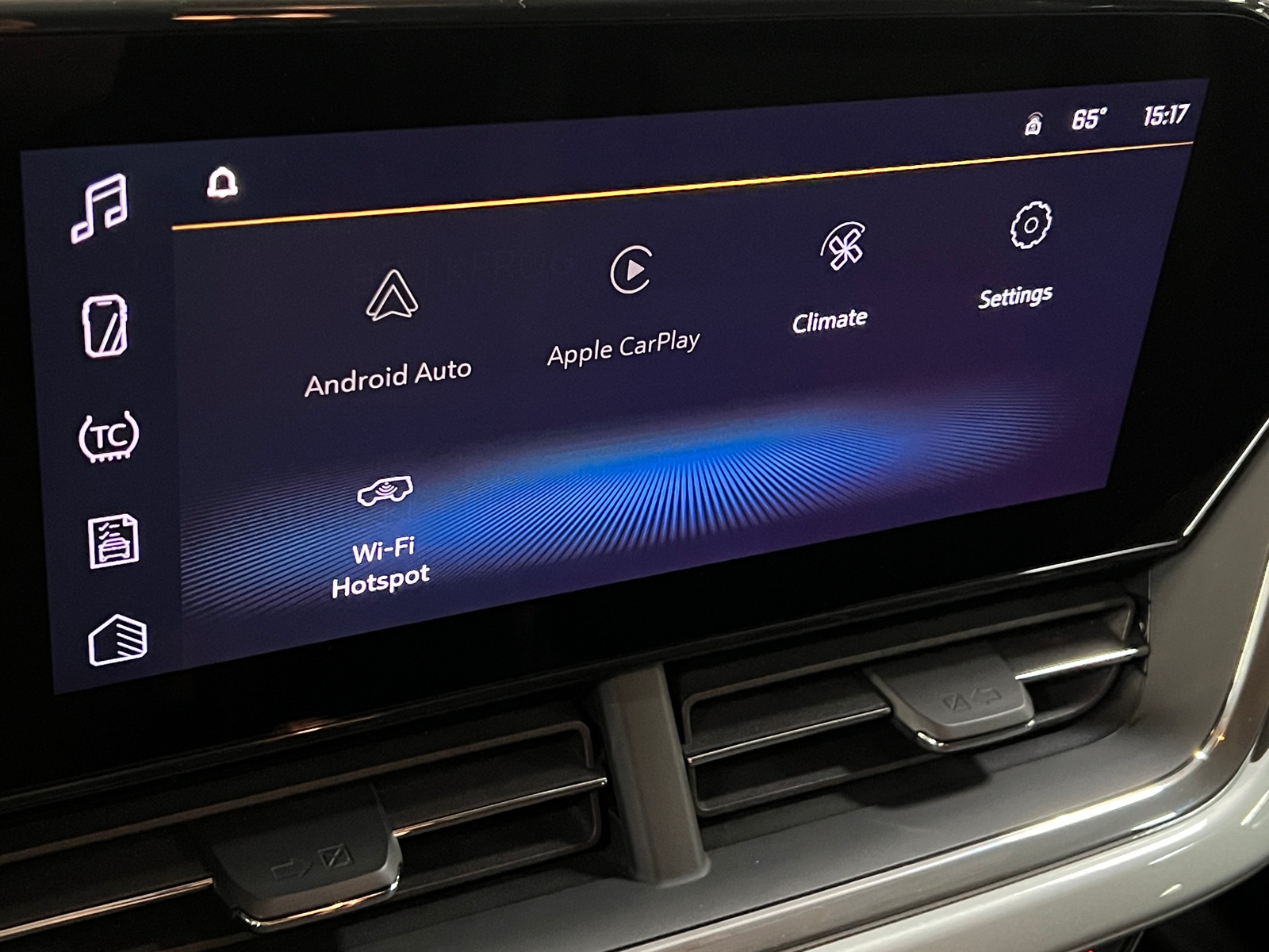 Thumbnail: 2025 Chevrolet Trax - 4