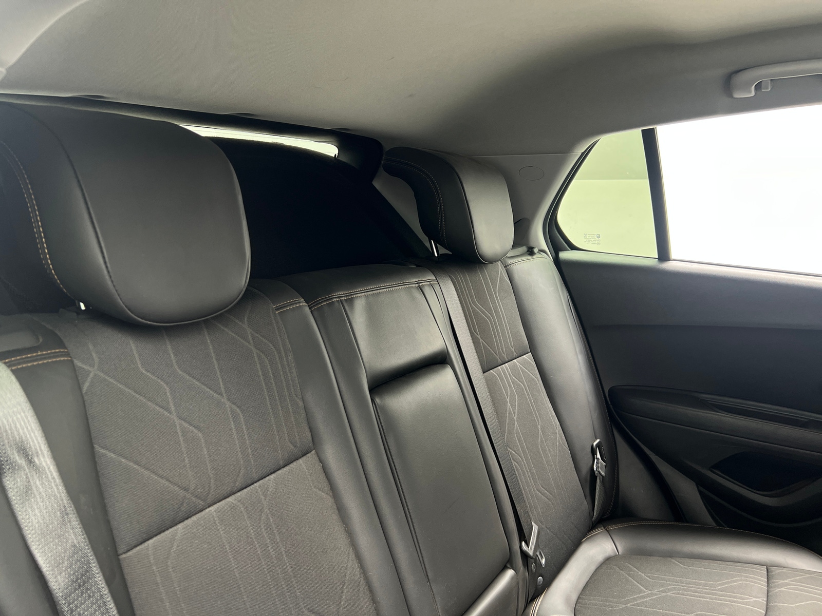 Thumbnail: 2022 Chevrolet Trax - 6