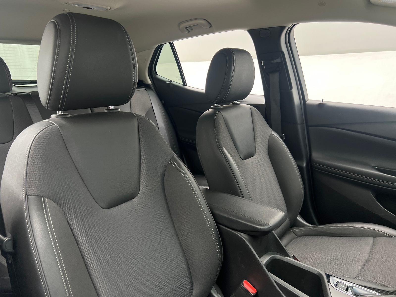 Thumbnail: 2025 Buick Encore GX - 2