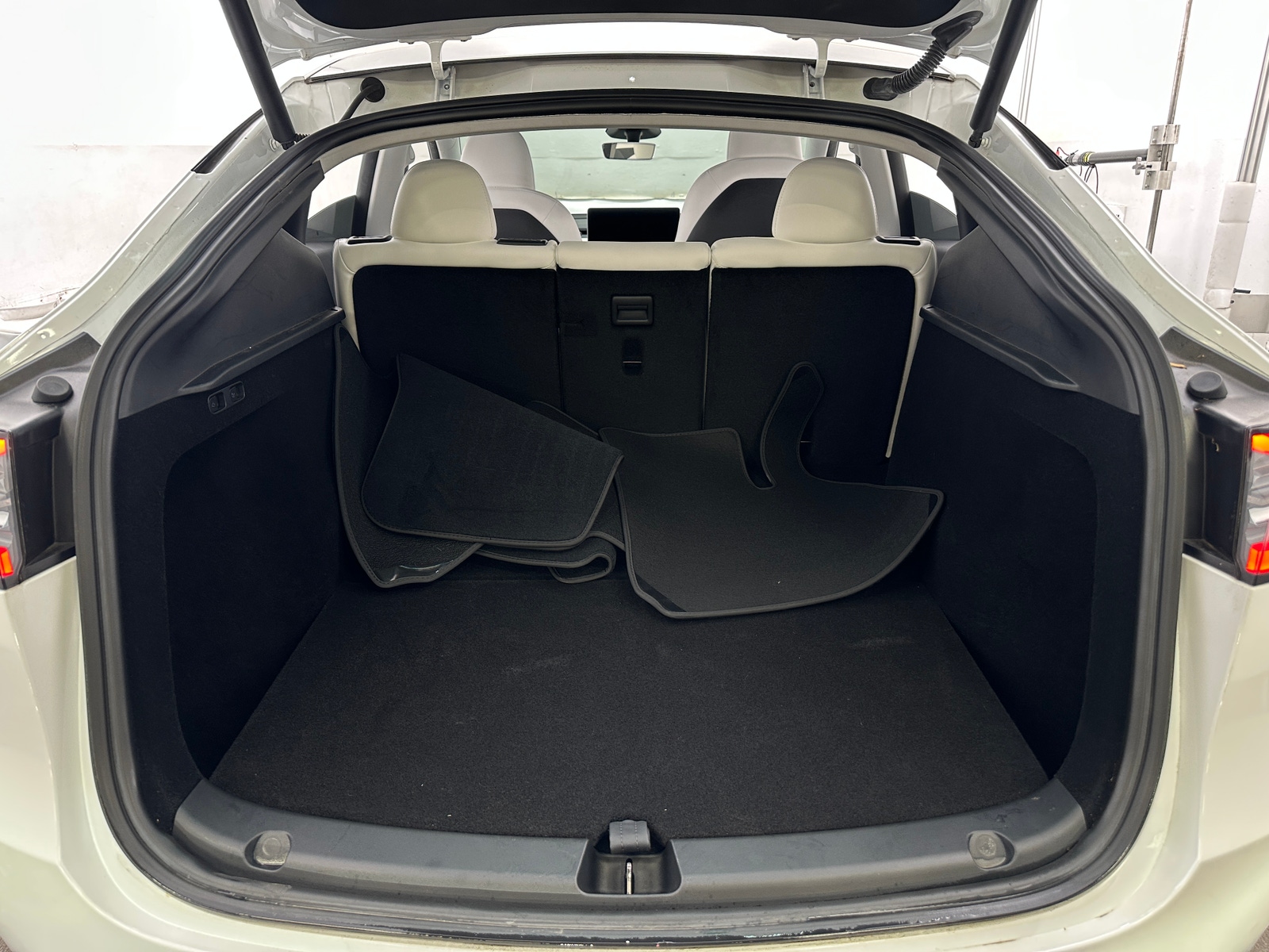 Thumbnail: 2024 Tesla Model Y - 6