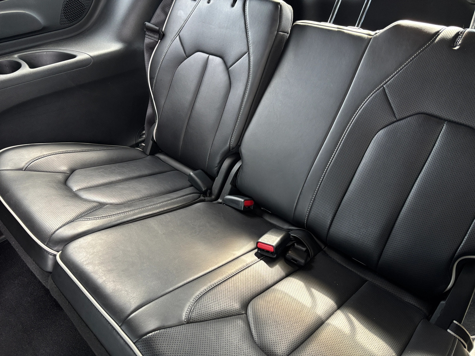 Thumbnail: 2025 Chrysler Pacifica - 5