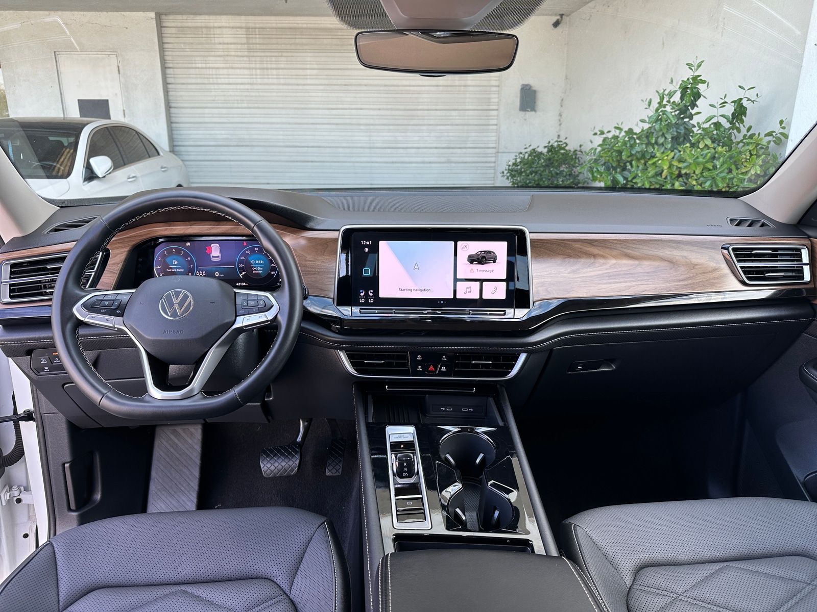 Thumbnail: 2025 Volkswagen Atlas - 3