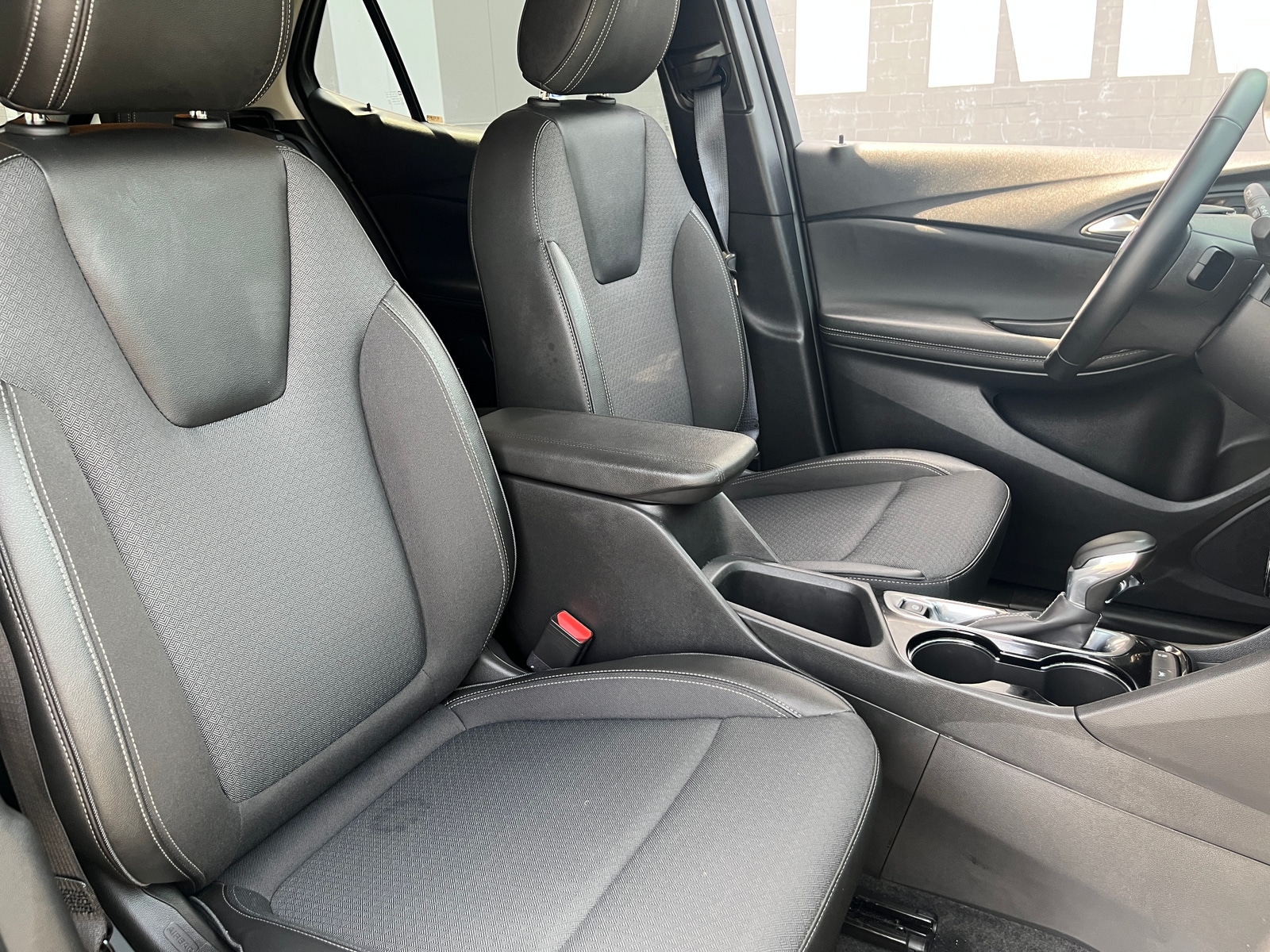 Thumbnail: 2025 Buick Encore GX - 2