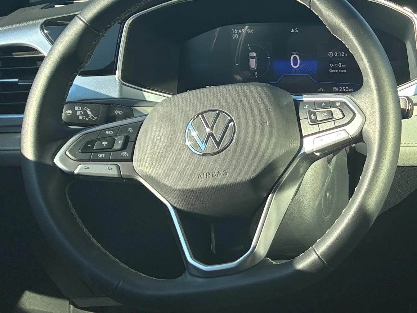 Thumbnail: 2025 Volkswagen Taos - 5