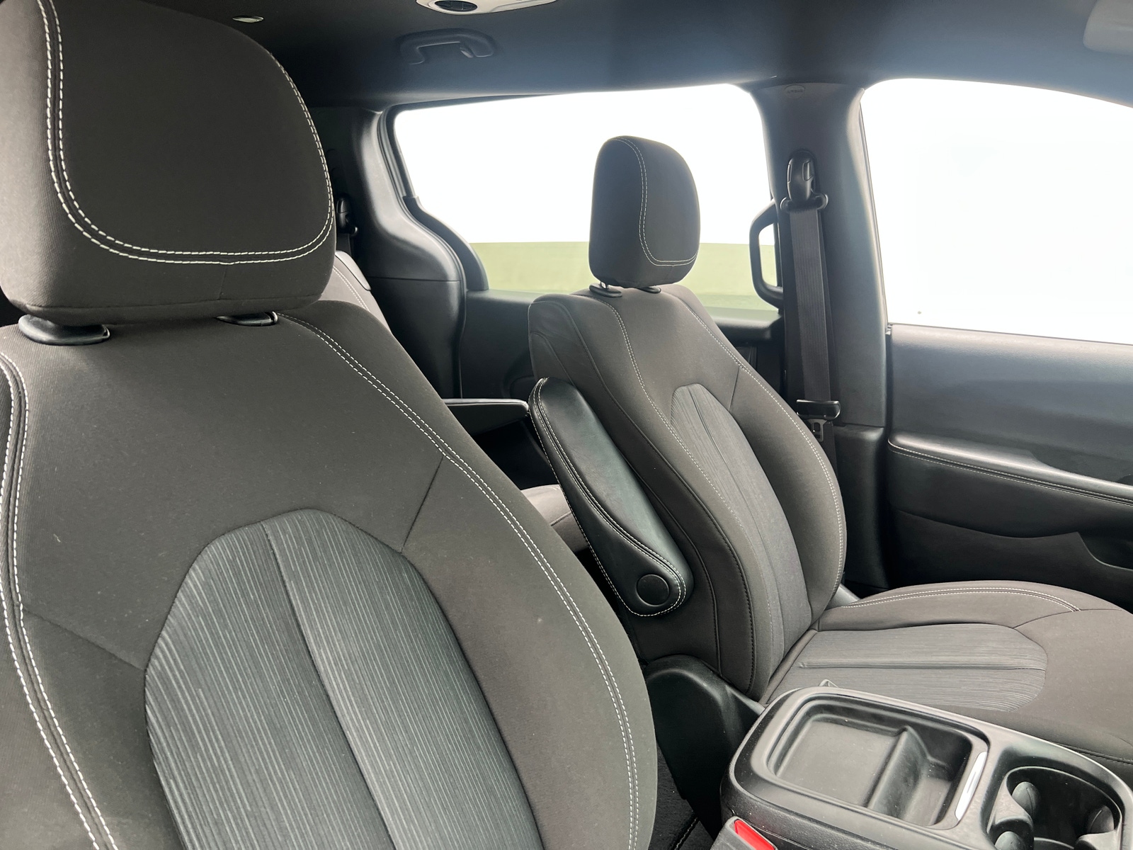 Thumbnail: 2024 Chrysler Pacifica - 2