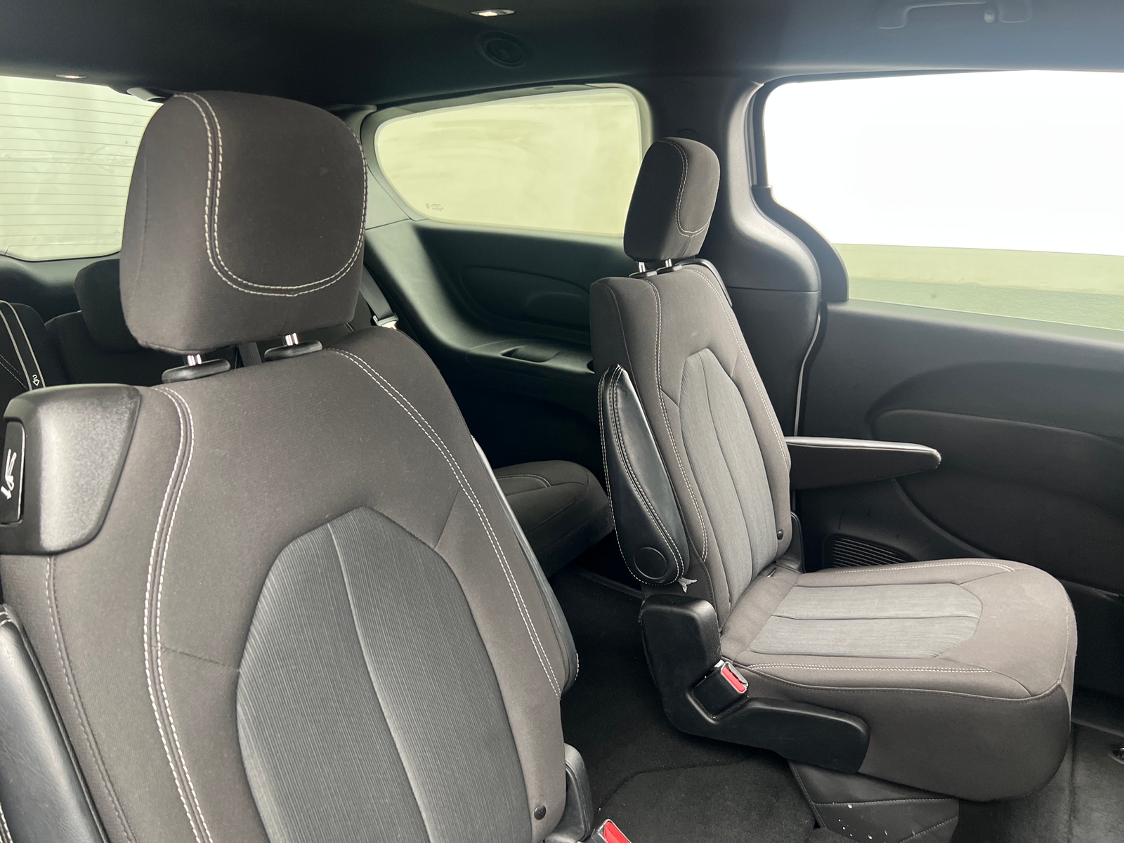 Thumbnail: 2024 Chrysler Pacifica - 6