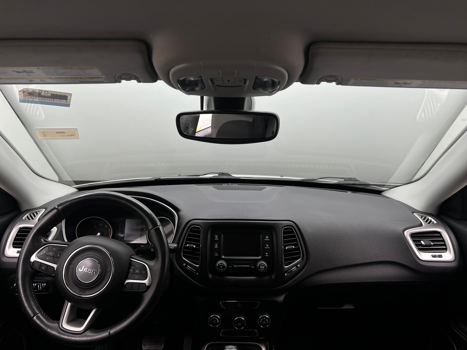 Thumbnail: 2018 Jeep Compass - 3