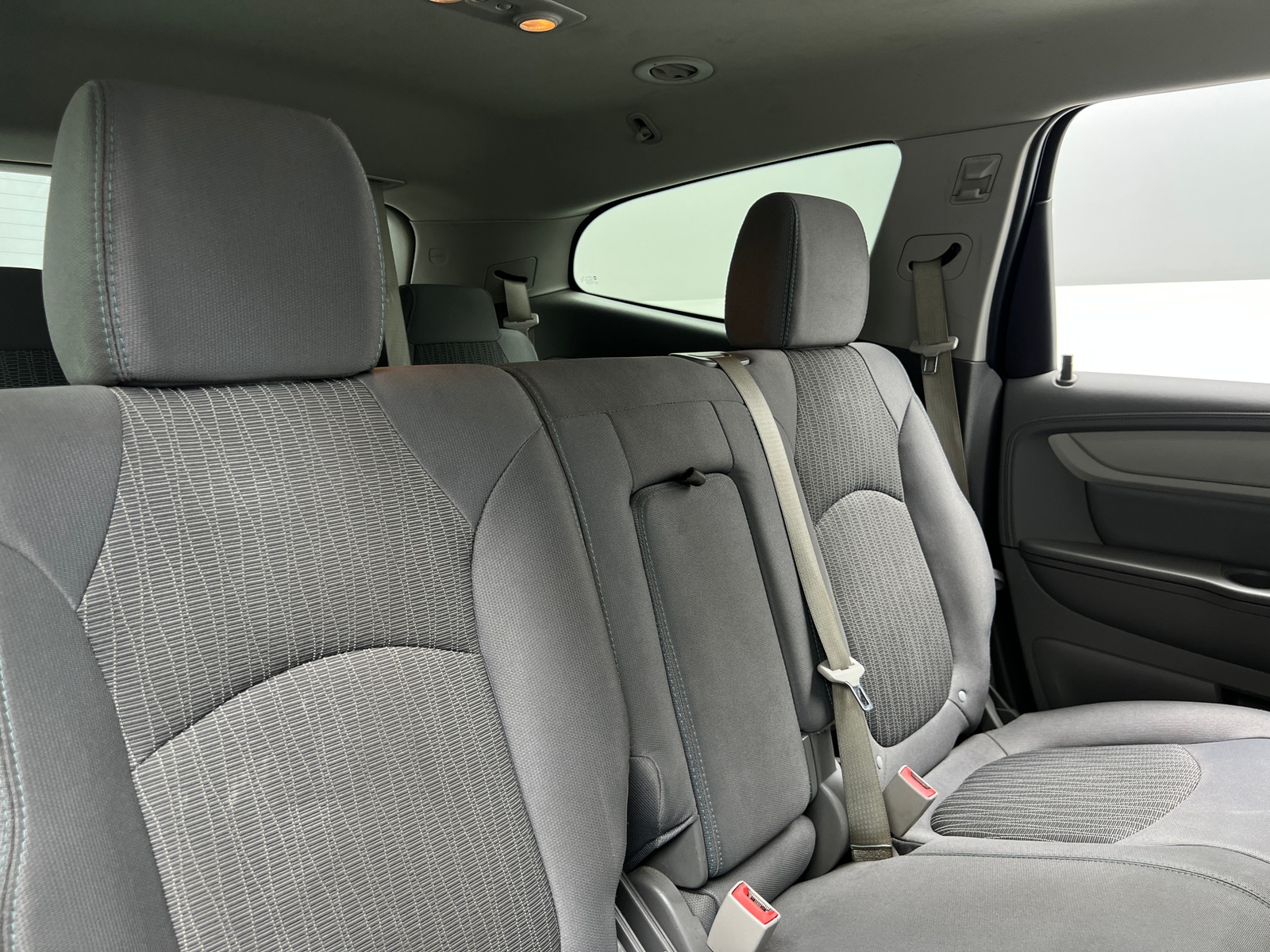 Thumbnail: 2017 Chevrolet Traverse - 6