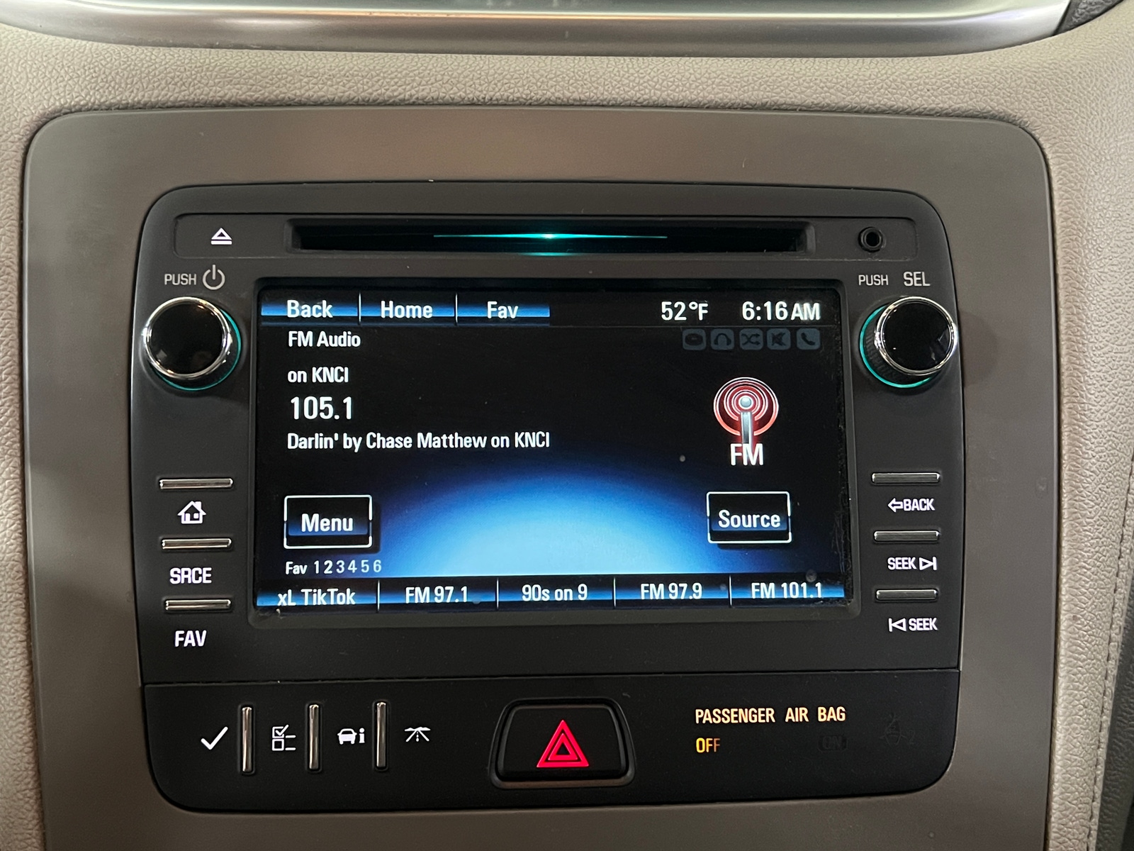 Thumbnail: 2017 Chevrolet Traverse - 4