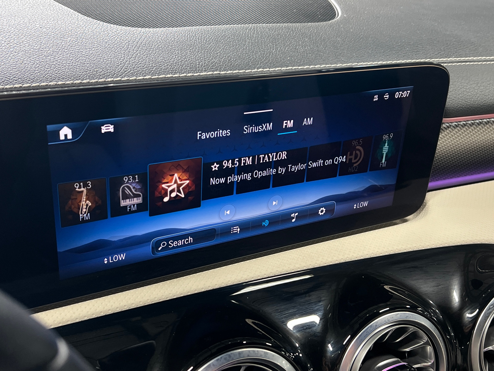 Thumbnail: 2025 Mercedes-Benz CLA - 3