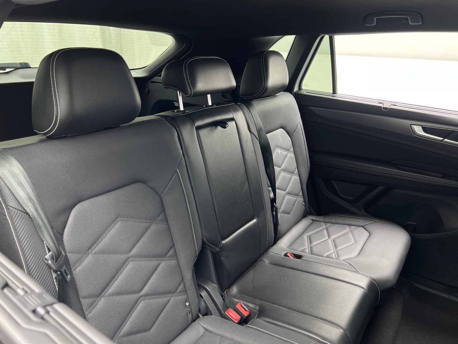 Thumbnail: 2024 Volkswagen Atlas - 5