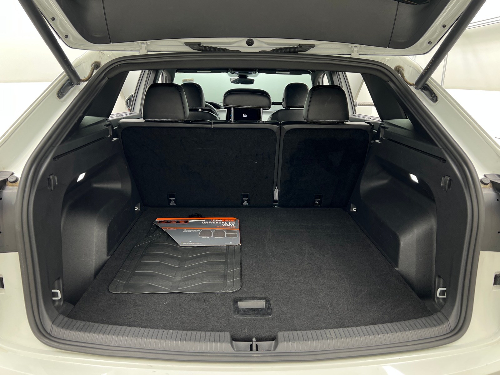 Thumbnail: 2024 Volkswagen Atlas - 6