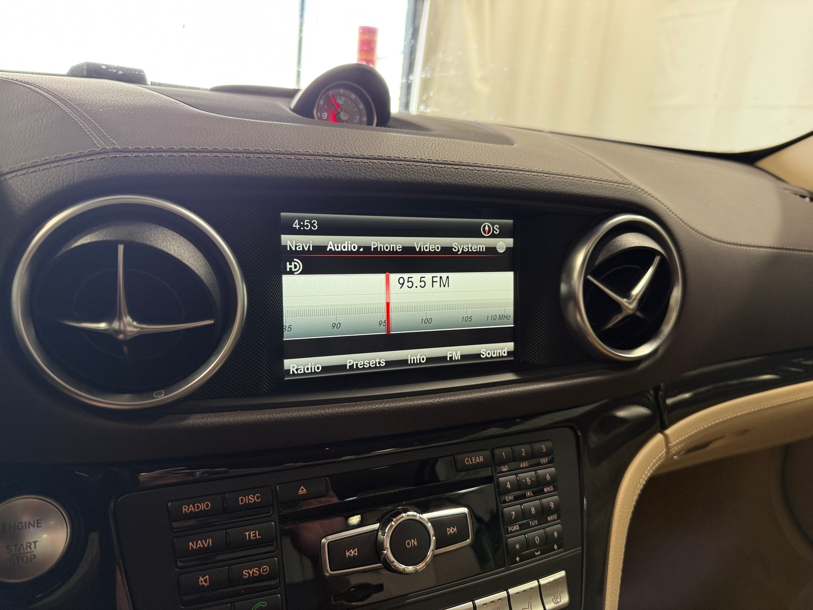 Thumbnail: 2015 Mercedes-Benz SL-Class - 3