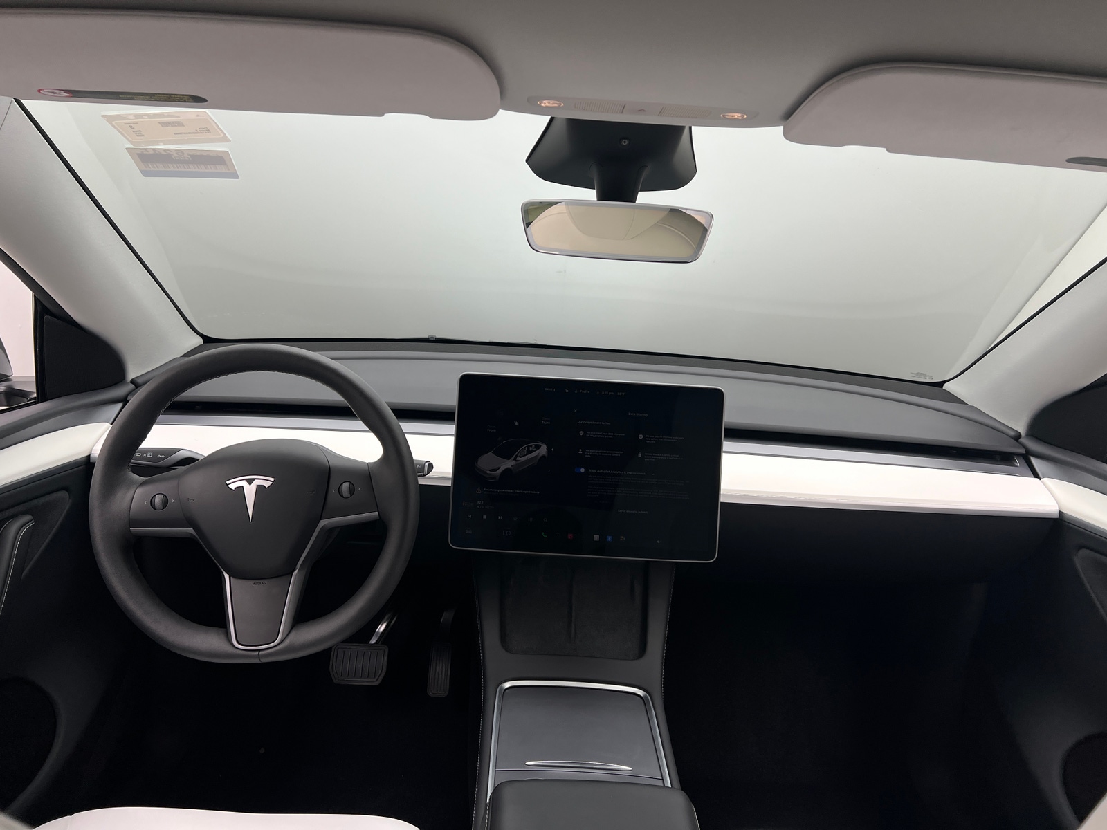 Thumbnail: 2025 Tesla Model Y - 2