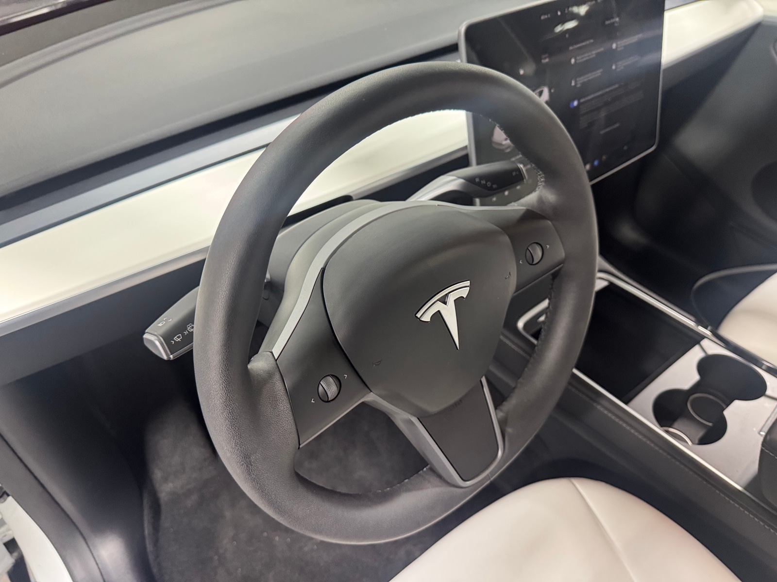Thumbnail: 2025 Tesla Model Y - 4