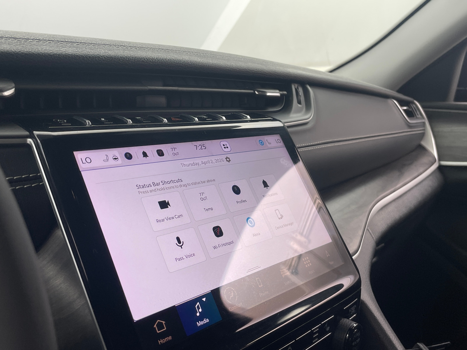 Thumbnail: 2023 Jeep Grand Cherokee - 3